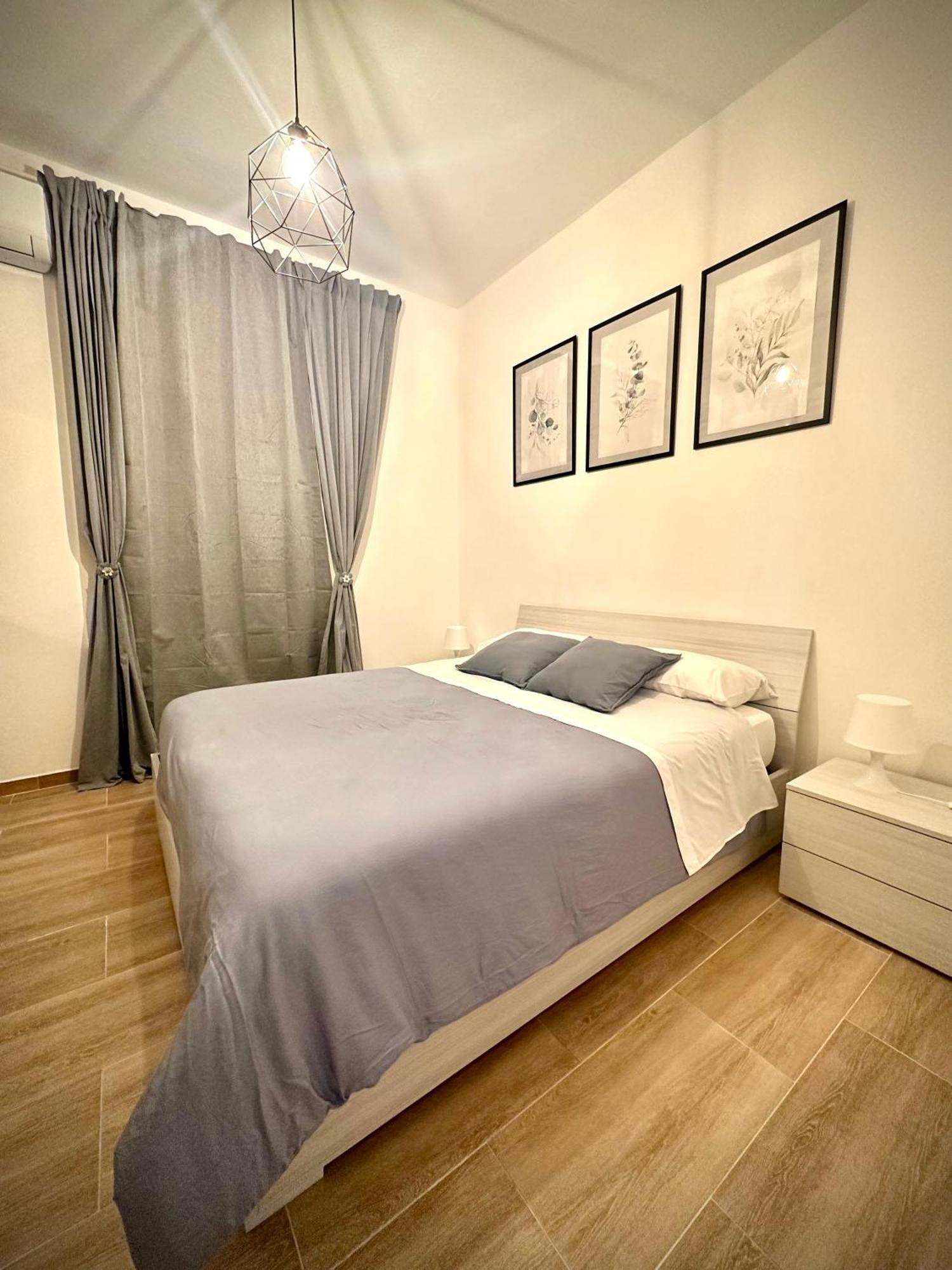 Dama House Airport&Hospital Appartement Catánia Buitenkant foto